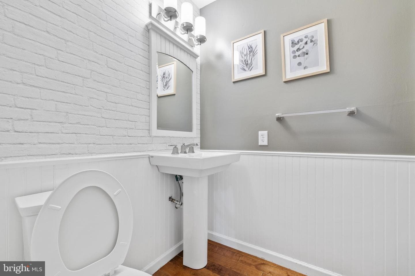 8083 Pendragon Way photo 5