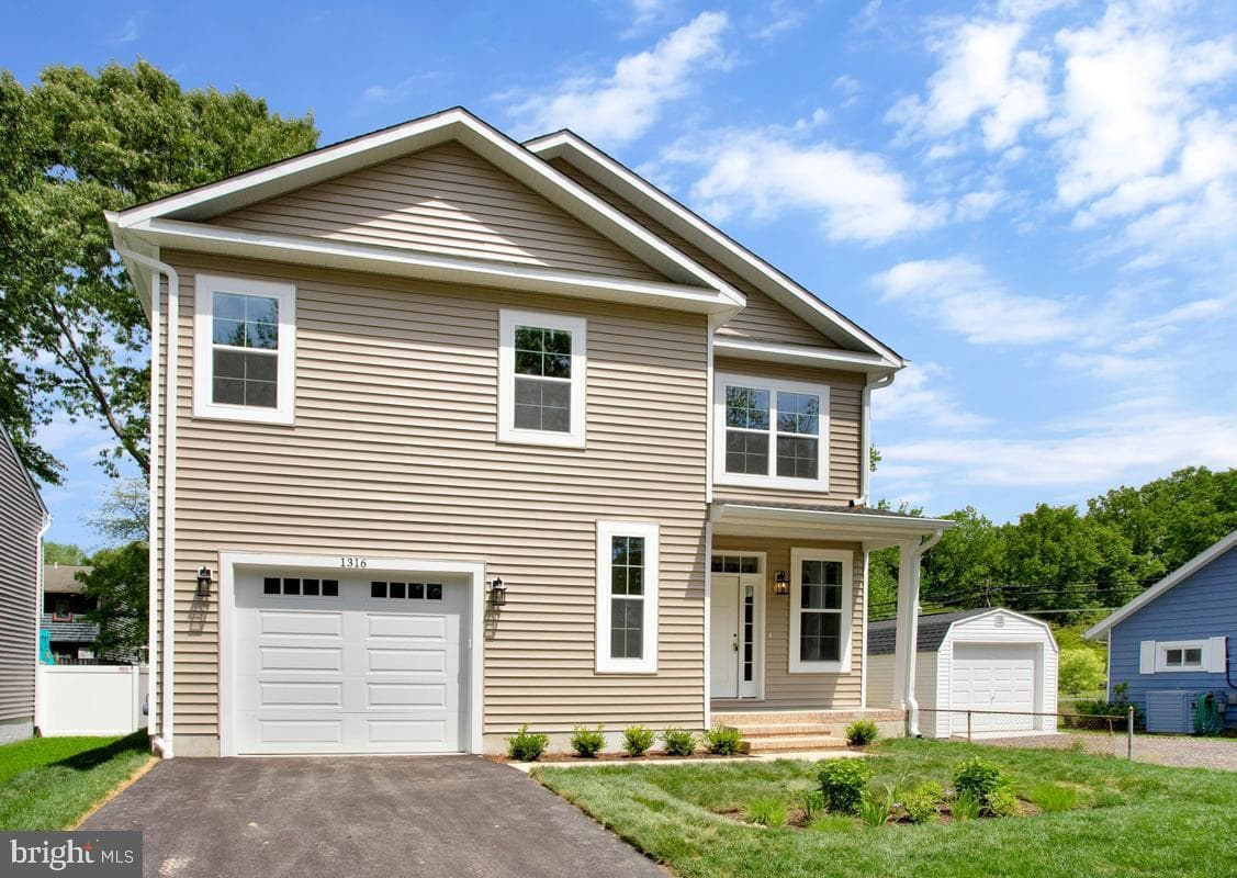 1316 Juniper Street photo 3