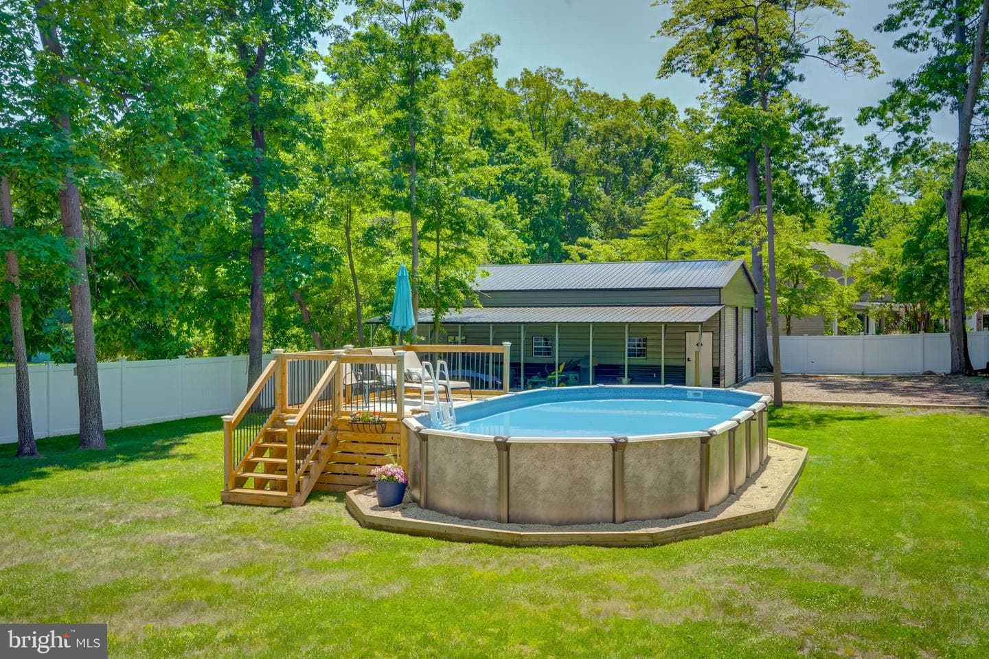 8331 Woodland Road photo 4