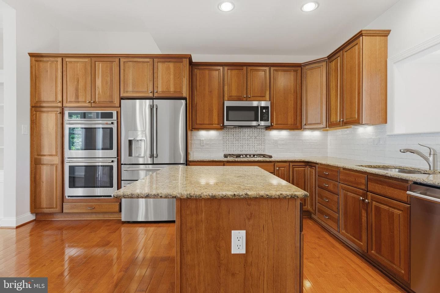 211 Zinfandel Lane photo 37
