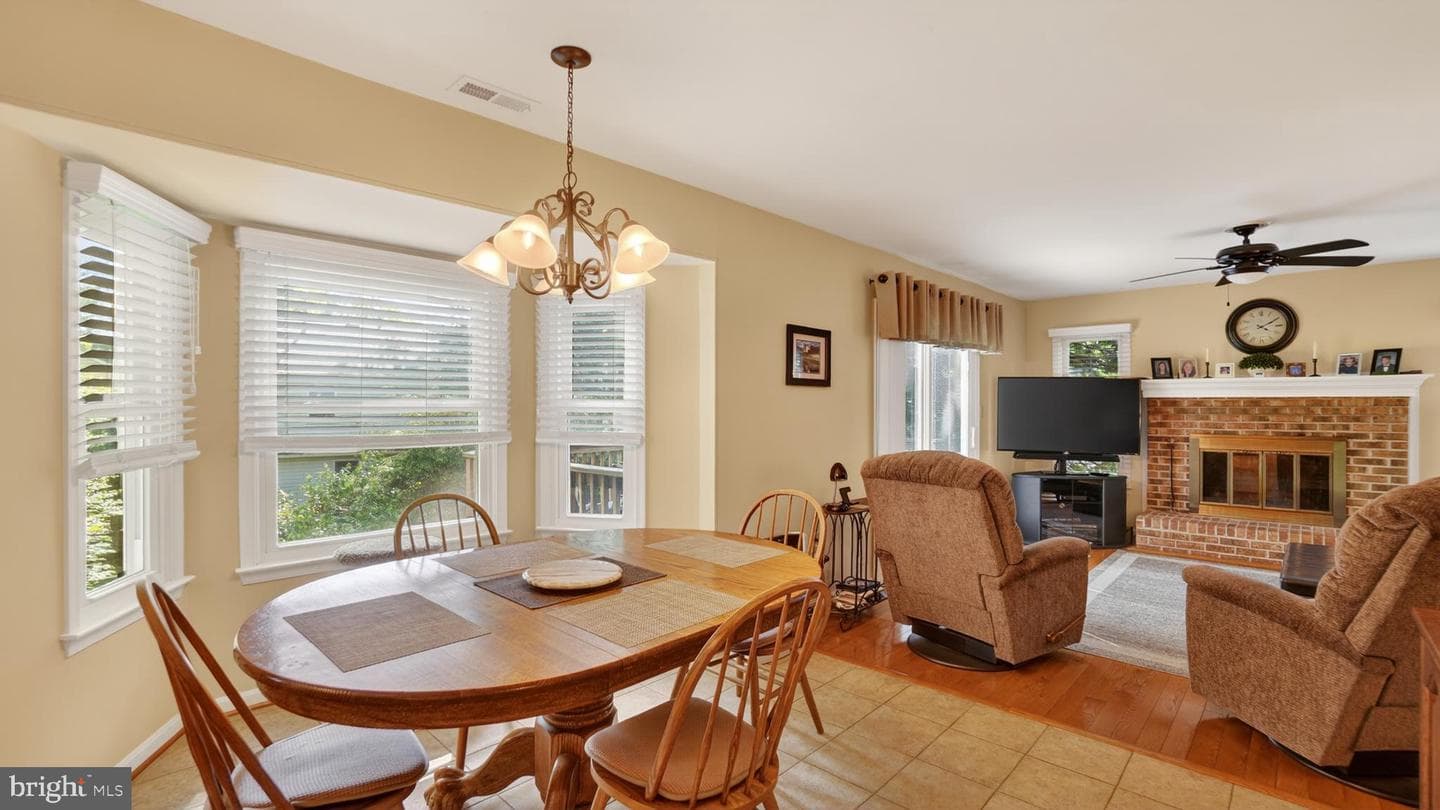 1120 Charing Cross Drive photo 19