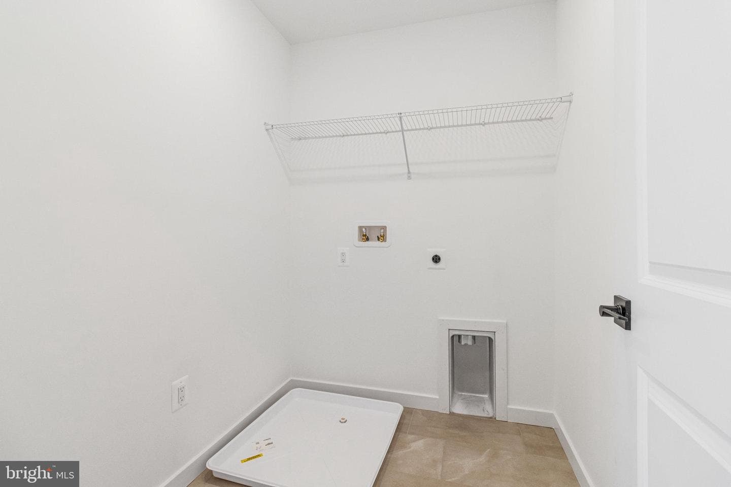 5722 Howard Drive photo 16