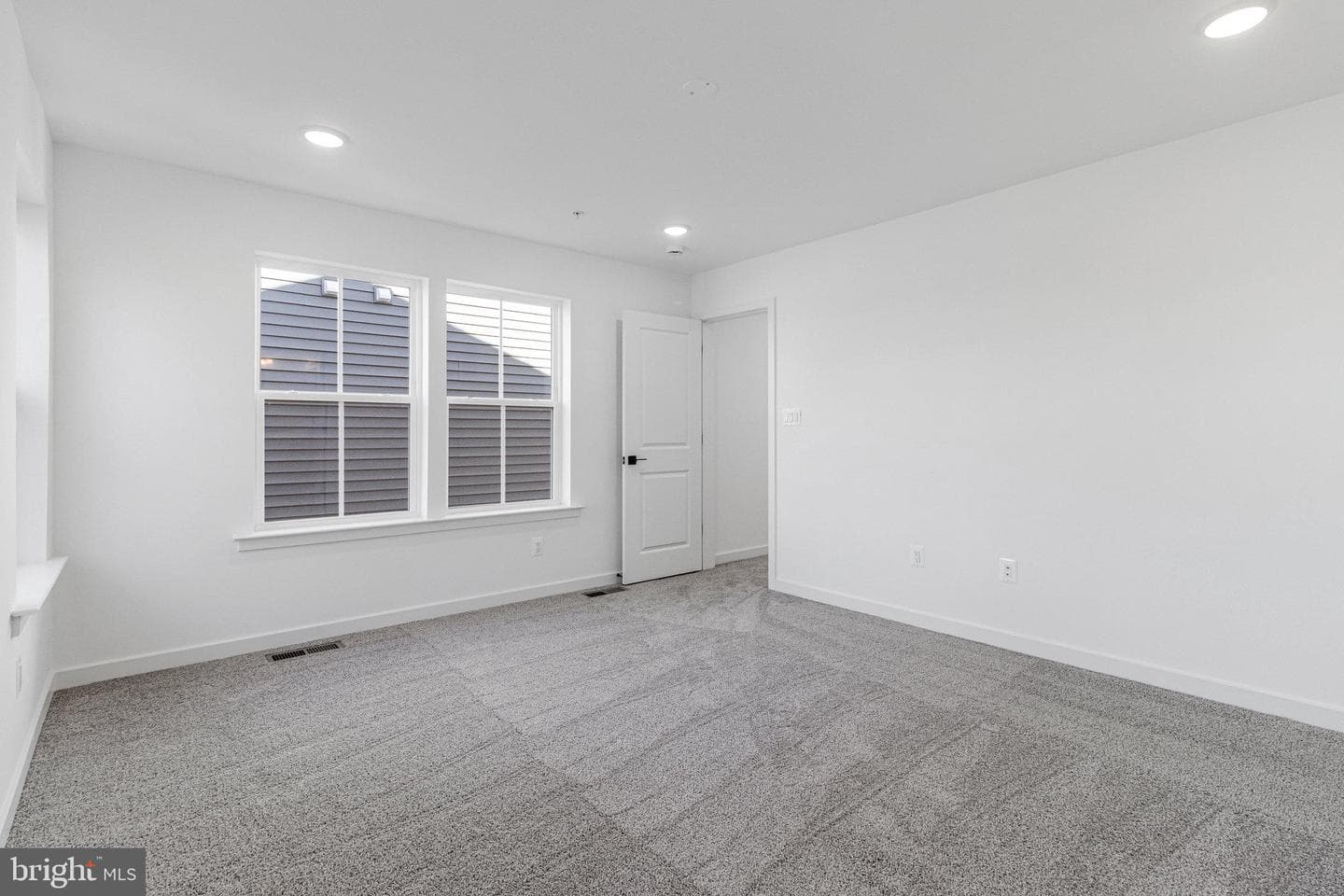 5722 Howard Drive photo 19