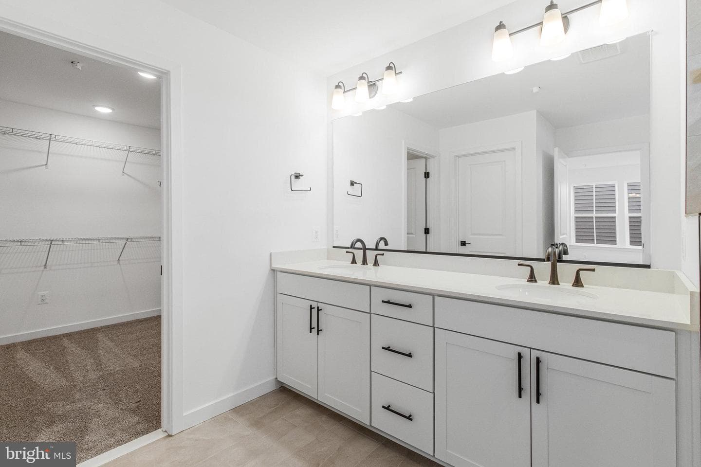5722 Howard Drive photo 22