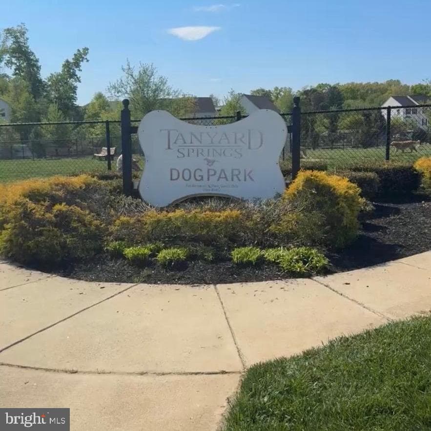 7621 Timbercross Lane photo 30