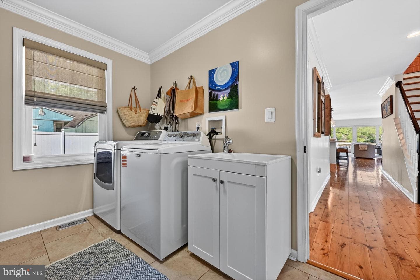 512 Riverside Drive photo 24
