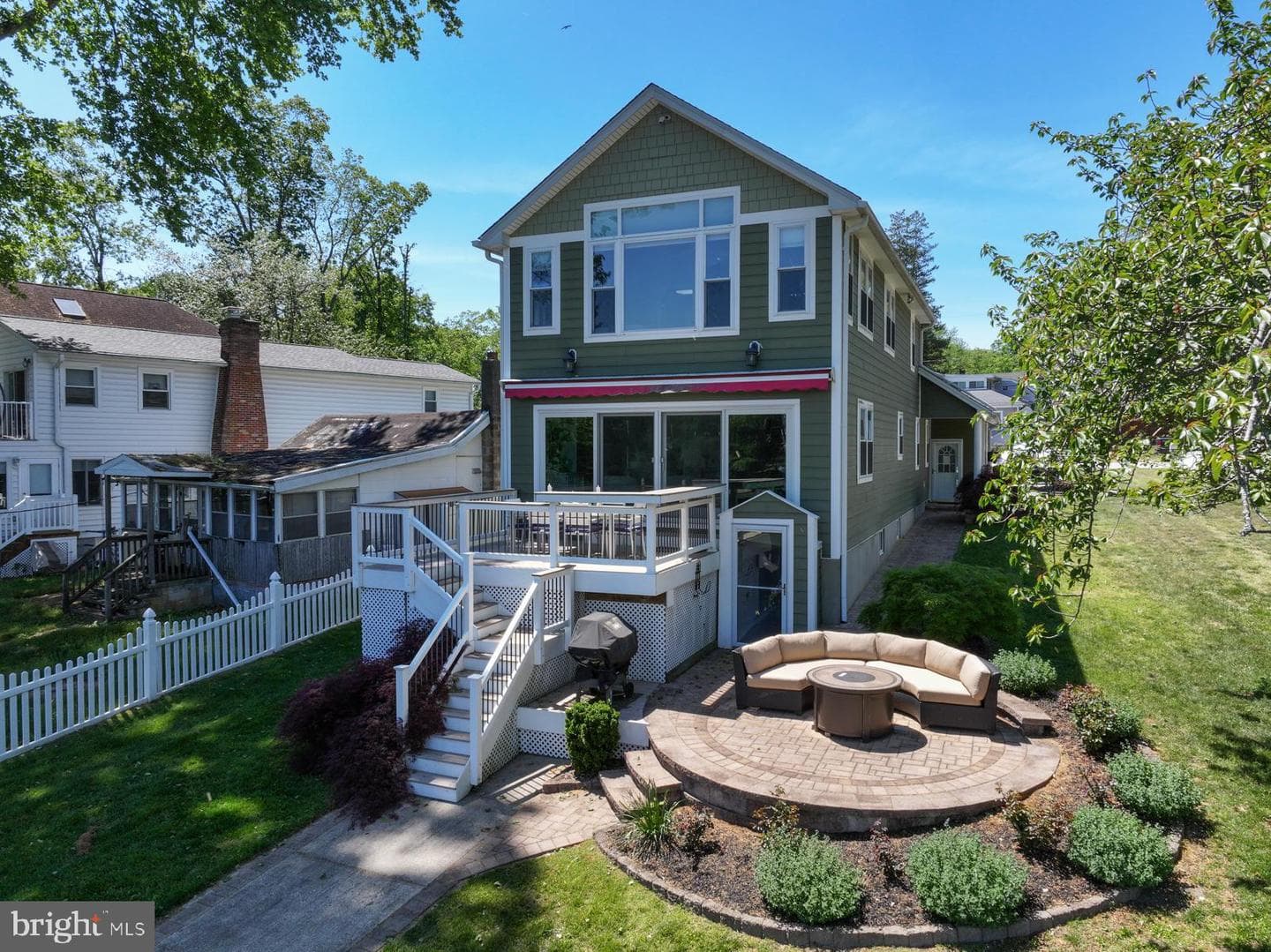 512 Riverside Drive photo 59