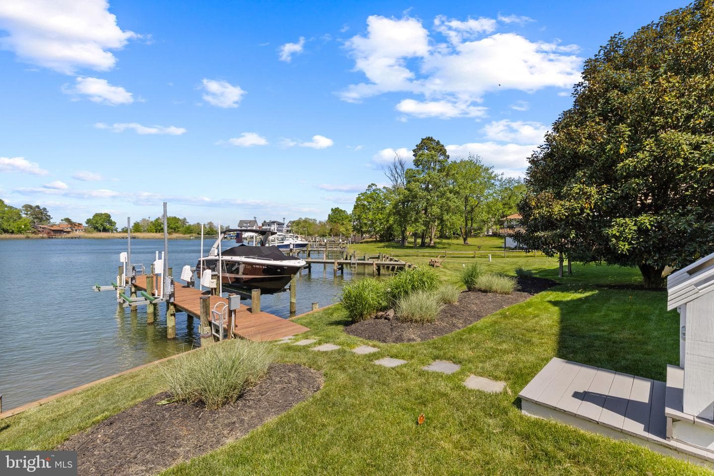 1326 Washington Drive photo 3