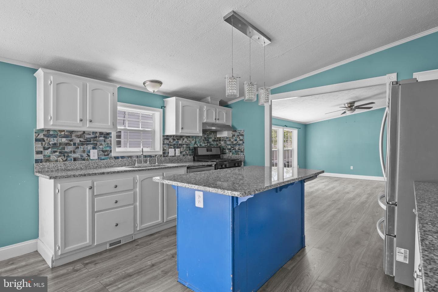200 Boones Drive photo 3