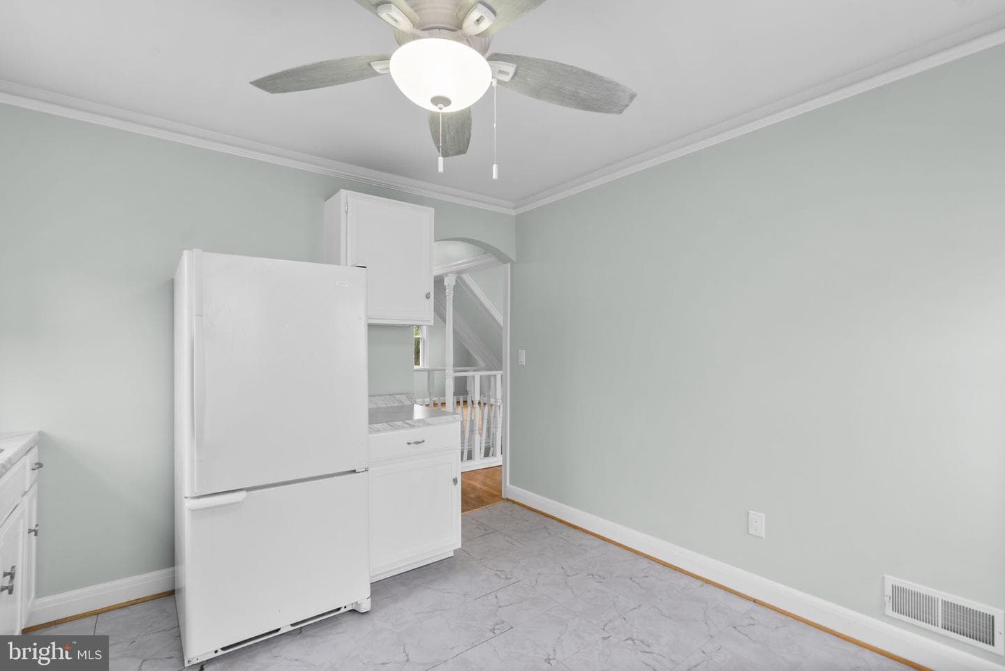 306 Vernon Ave photo 16