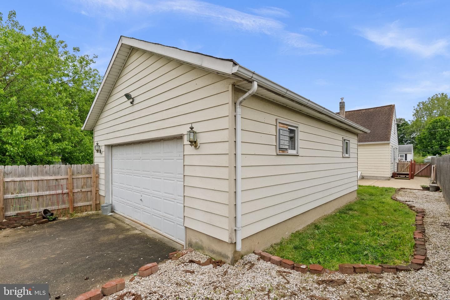 306 Vernon Ave photo 42