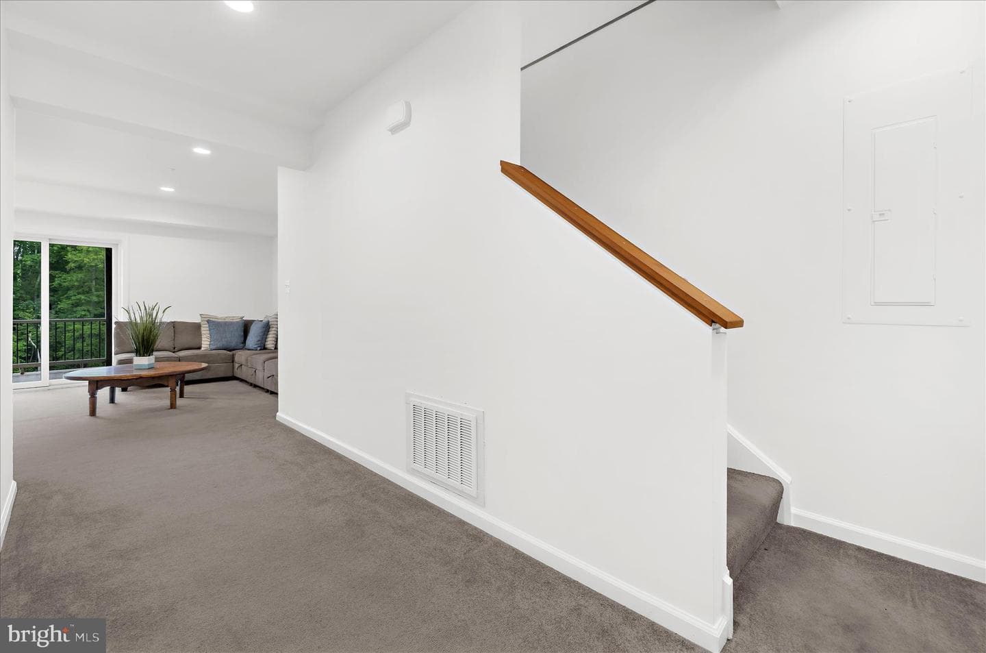 315 S Riverside Drive photo 43
