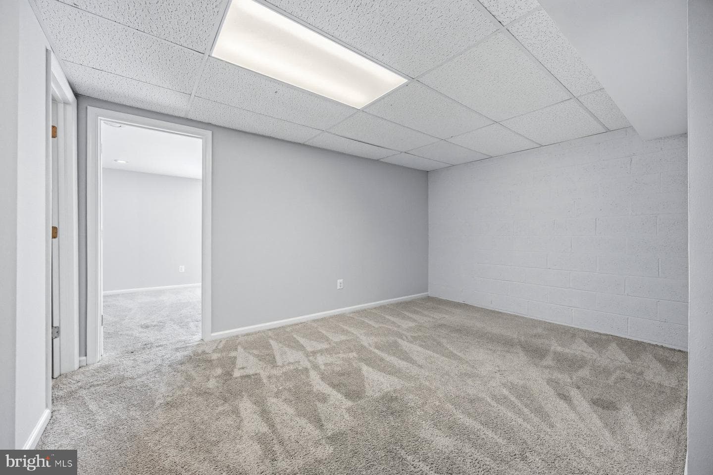 1768 Farmington Ct photo 29