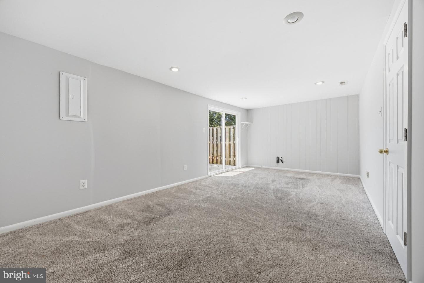 1768 Farmington Ct photo 31