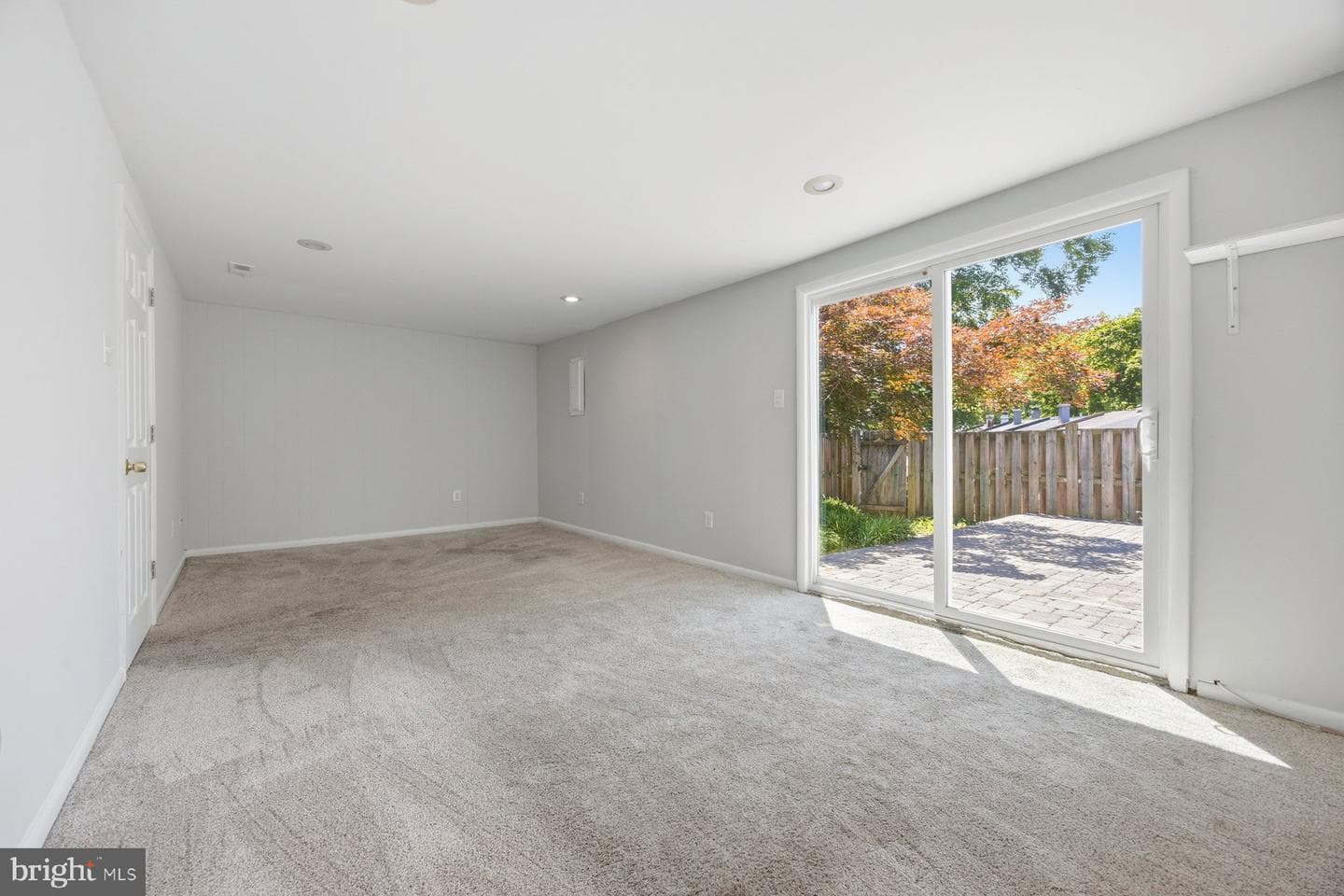 1768 Farmington Ct photo 32