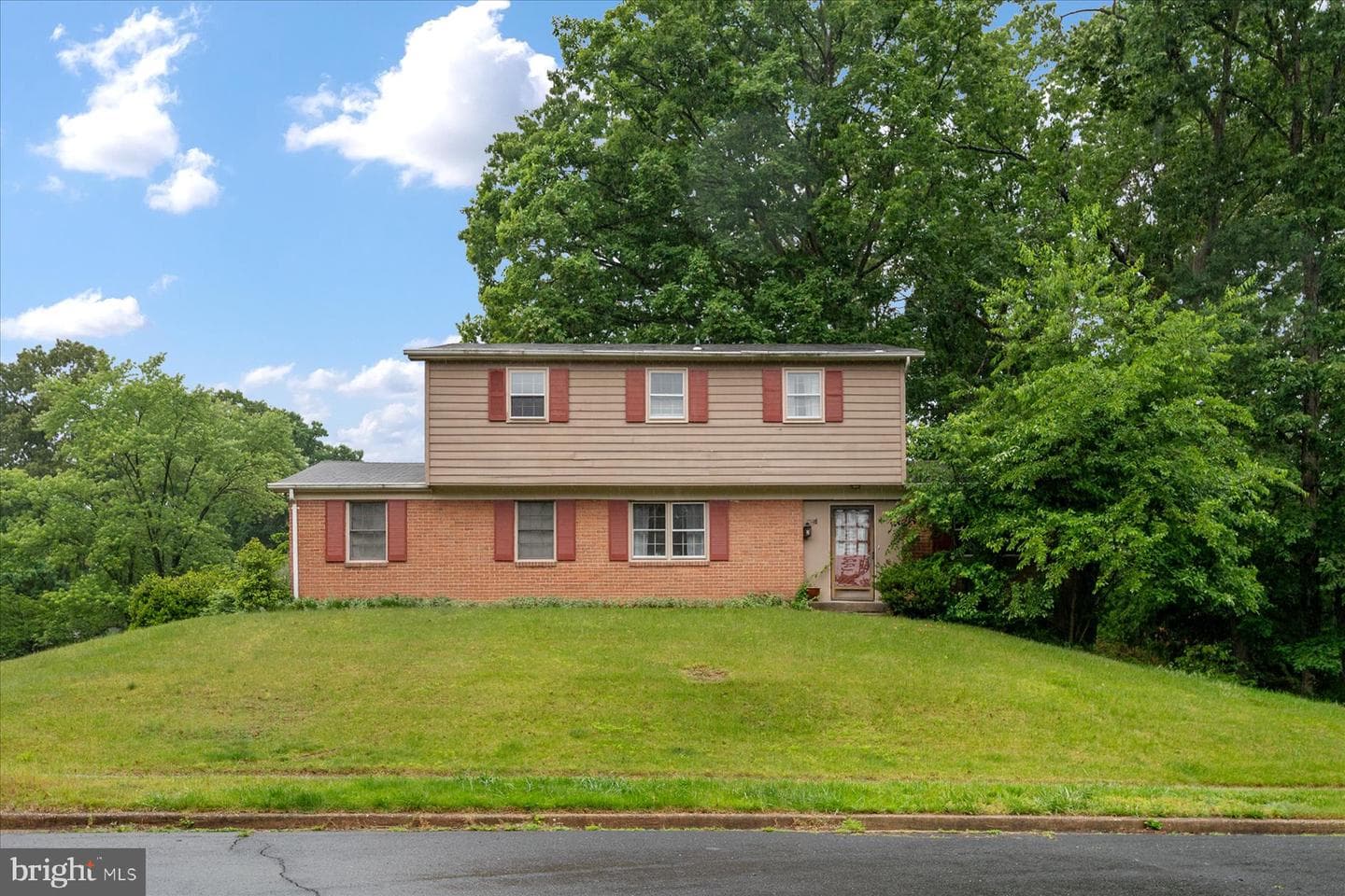 609 Kensington Avenue photo 1