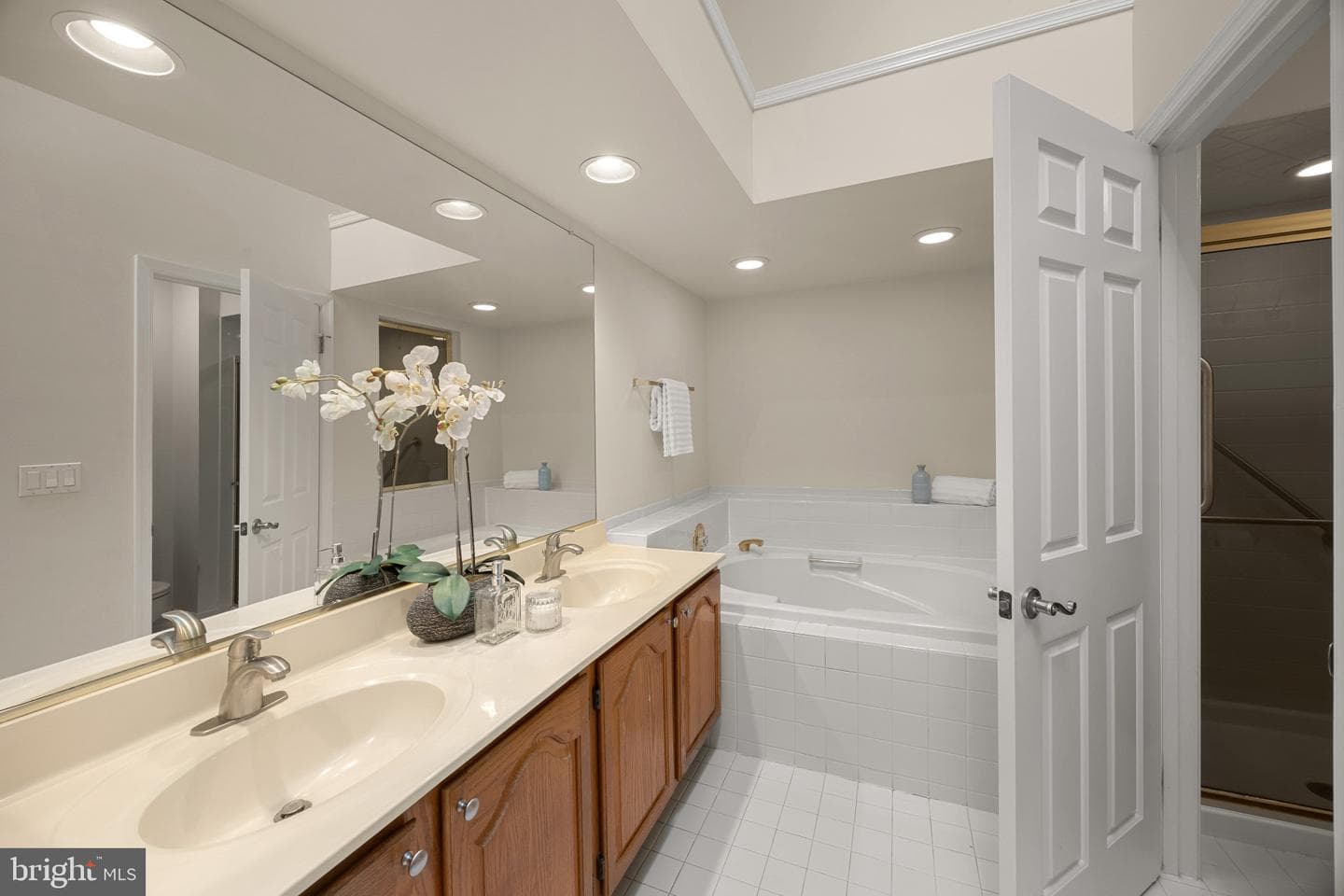 130 Summer Village Drive photo 19