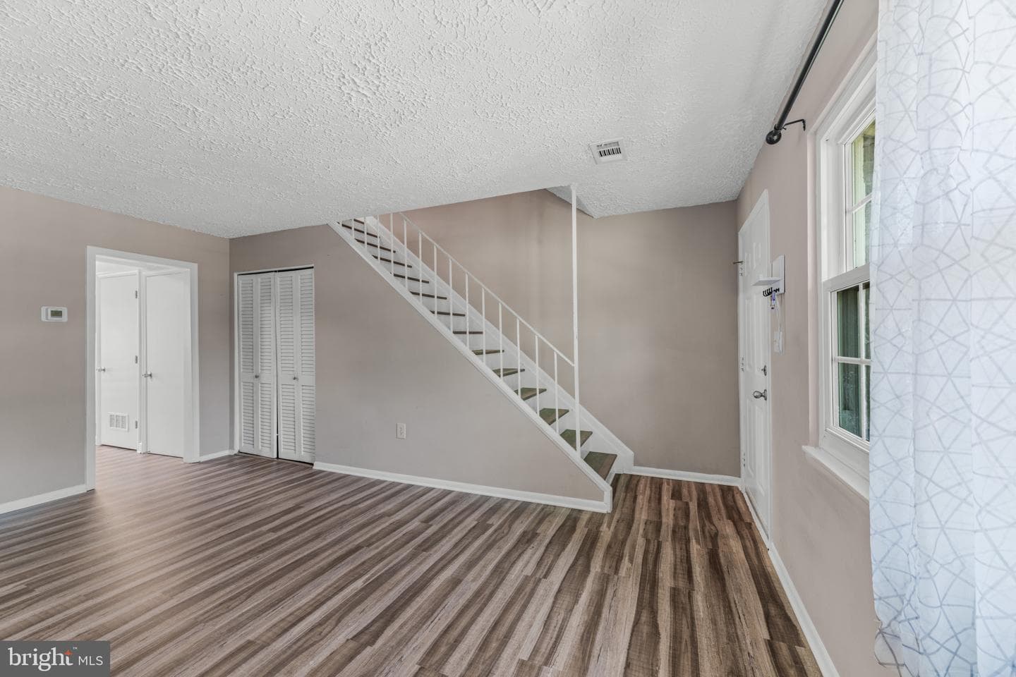 8379 Norwood Drive photo 5