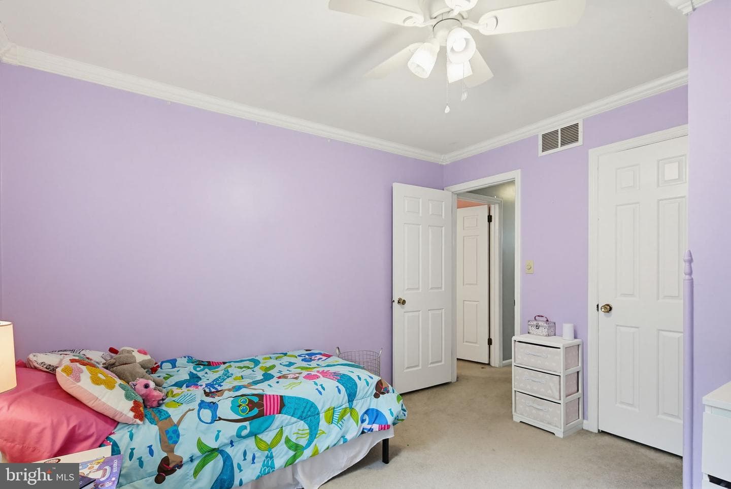 363 Ellenham Court photo 22