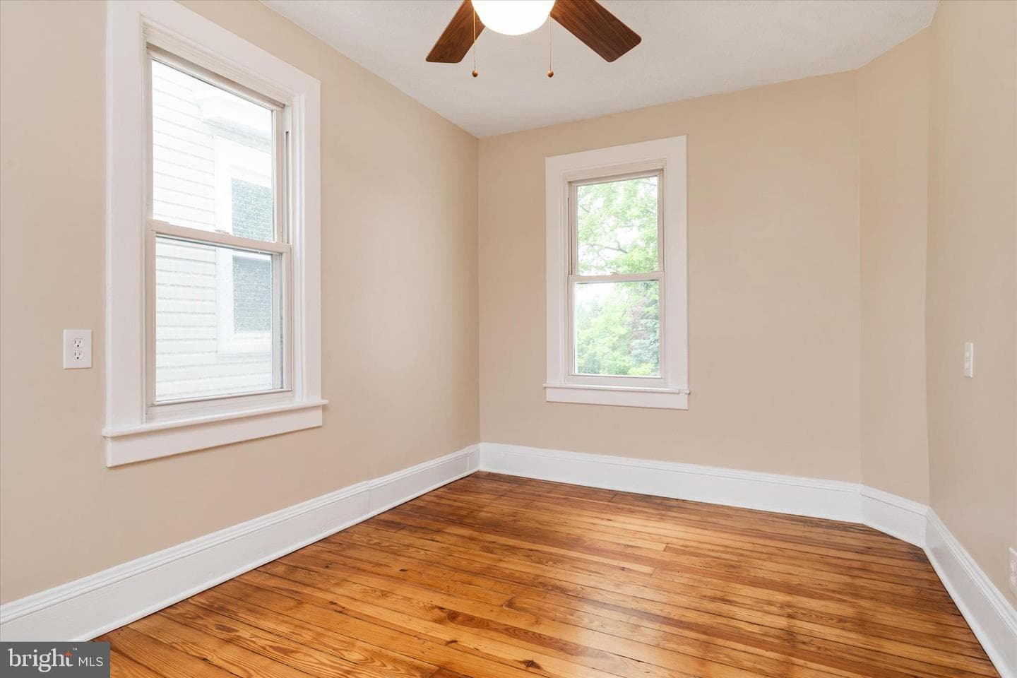 21 Woodlawn Avenue photo 40
