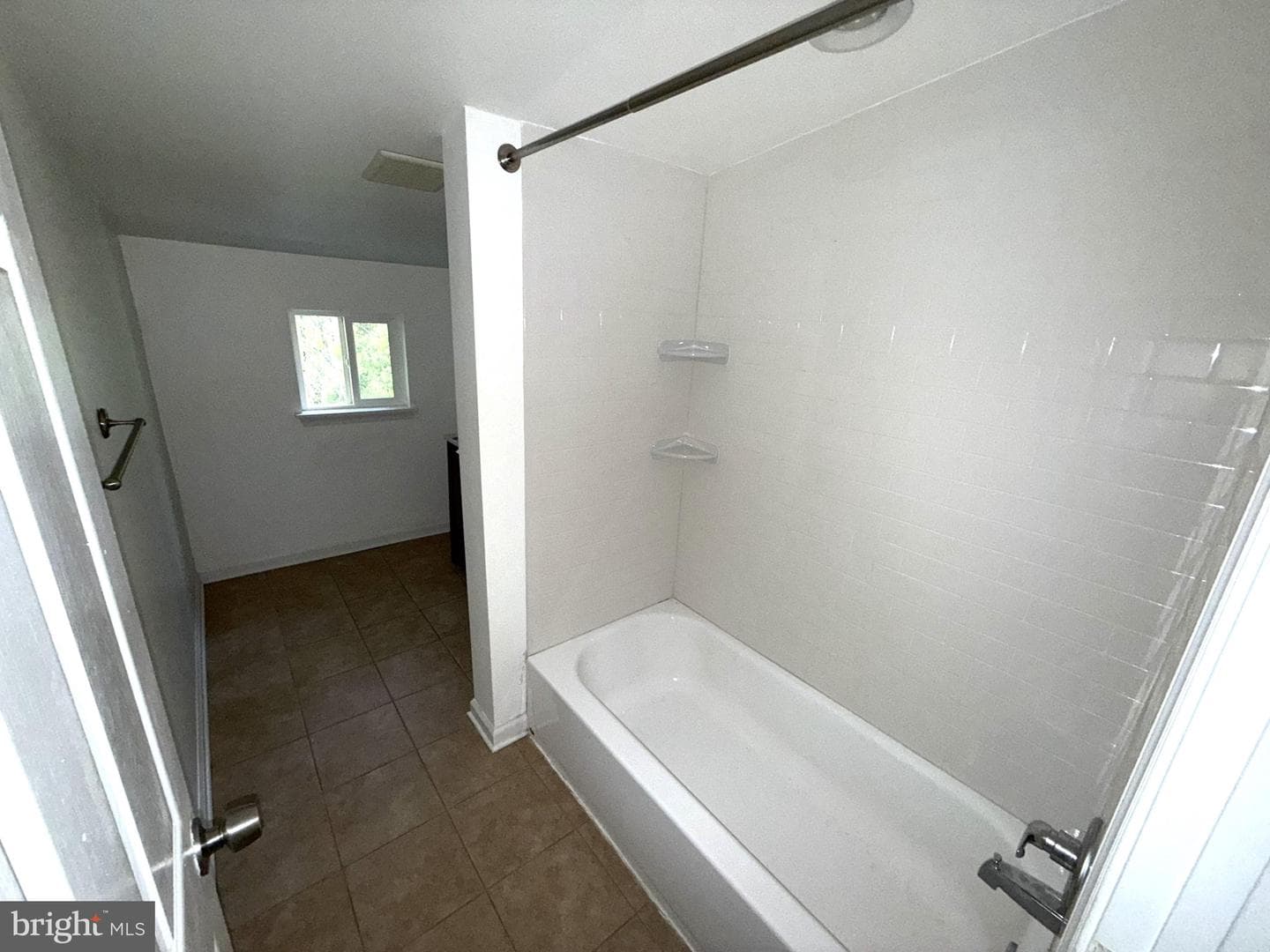 215 Sycamore Rd photo 12