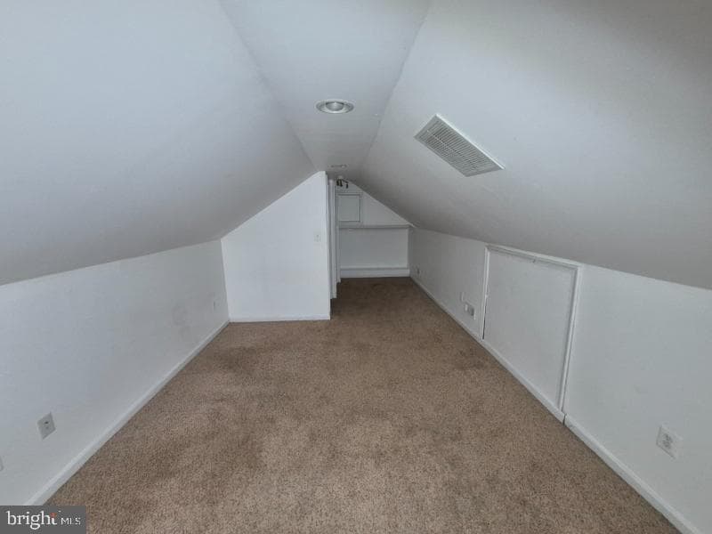 215 Sycamore Rd photo 16