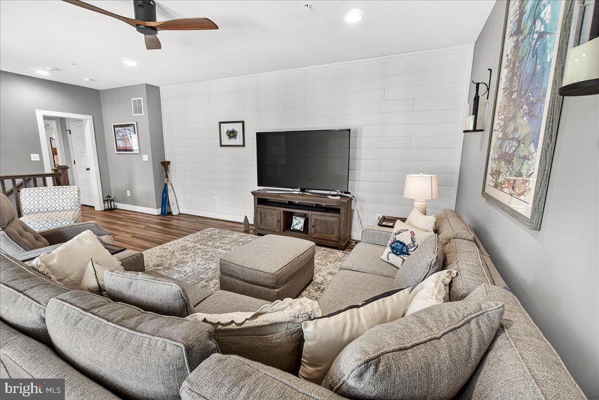 1439 Bed Stone Lane photo 42