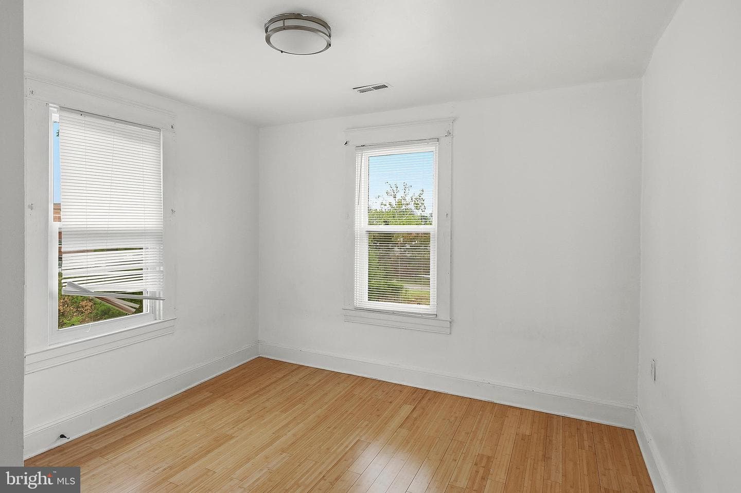 7532 Baltimore Annapolis Boulevard photo 17