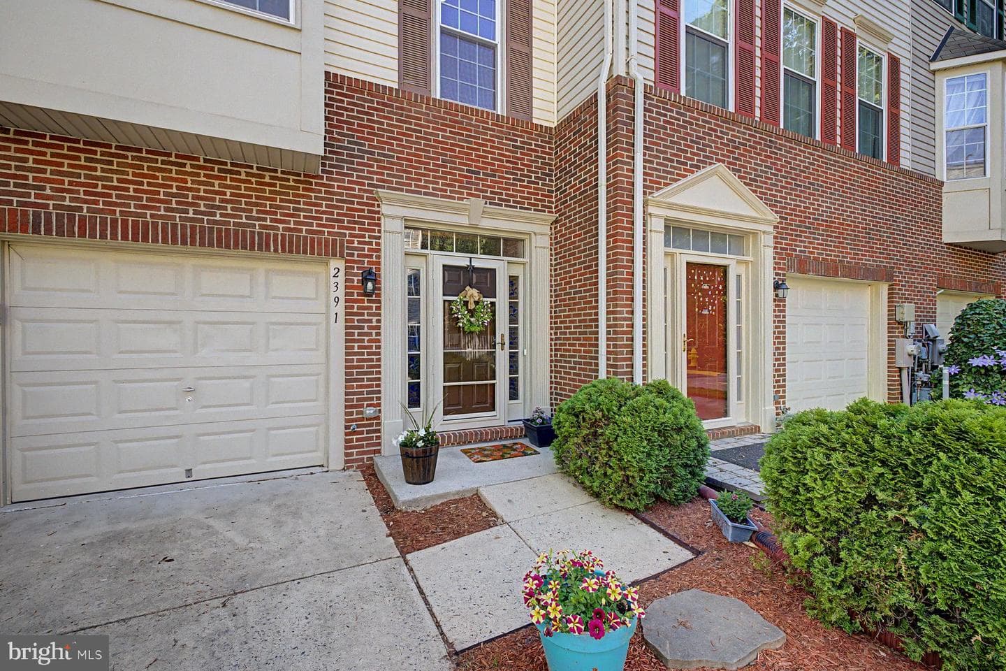 2391 Sandy Walk Way photo 4