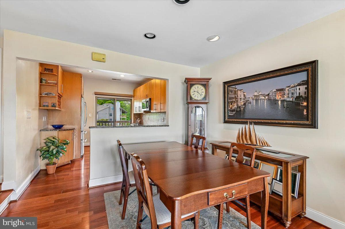 2121 Quay Village Court #202 photo 9