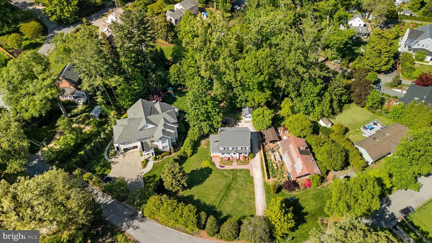 202 Wardour Drive photo 49