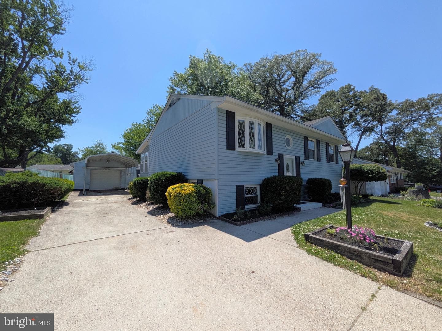755 215th Street photo 28