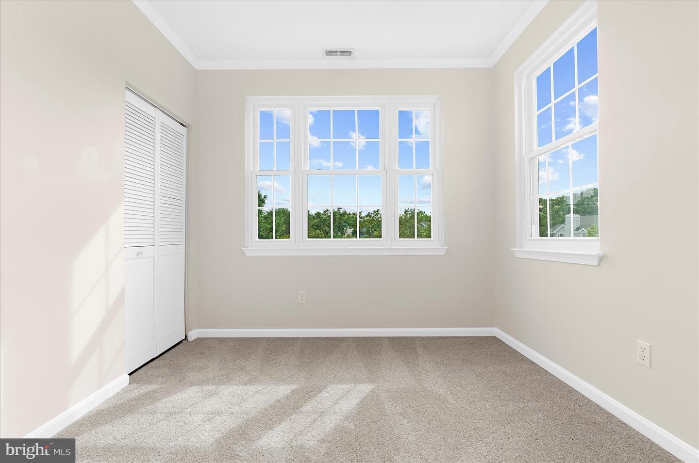 601 Forest Walk Lane #204 photo 12