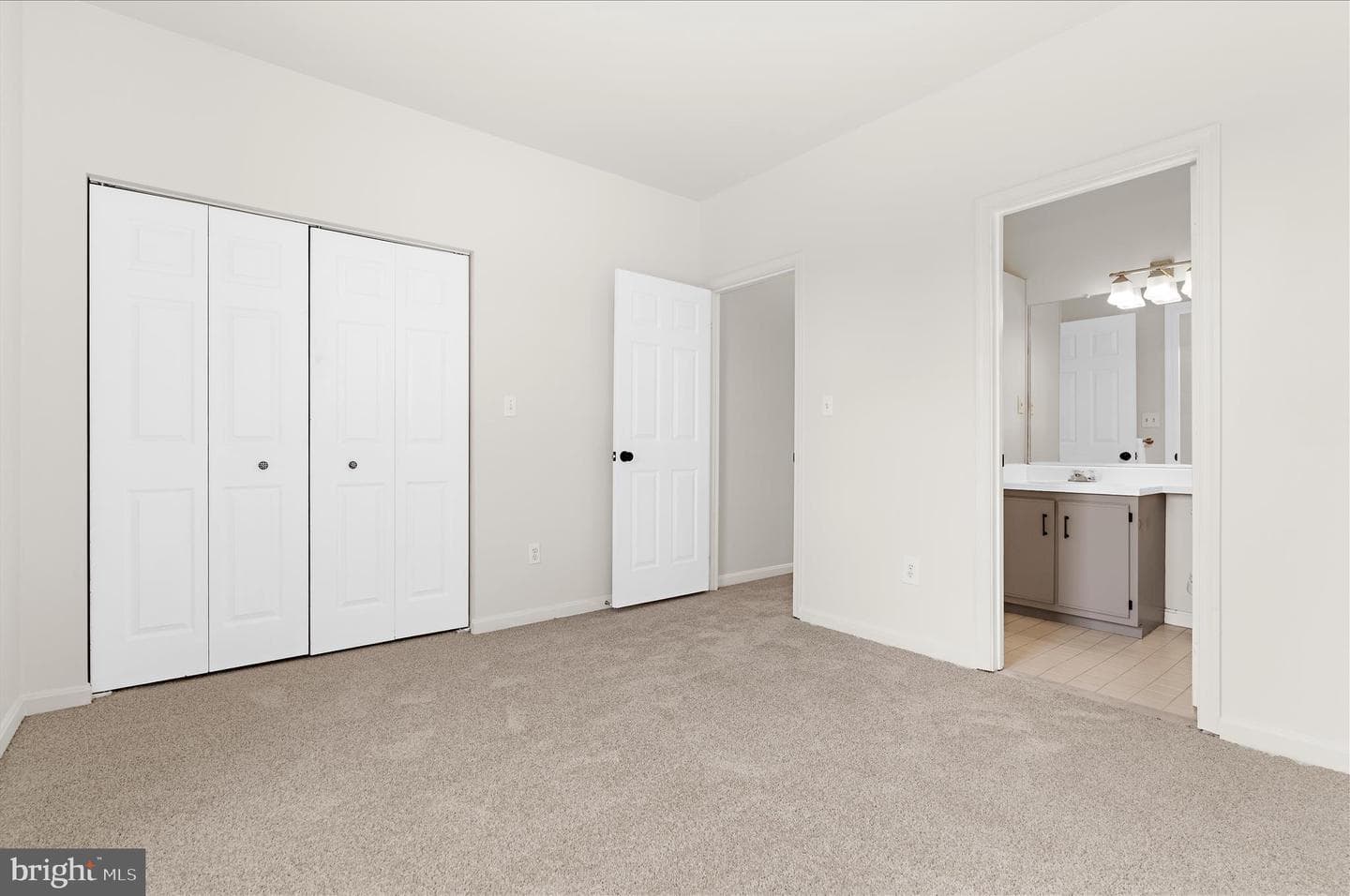 601 Forest Walk Lane #204 photo 26