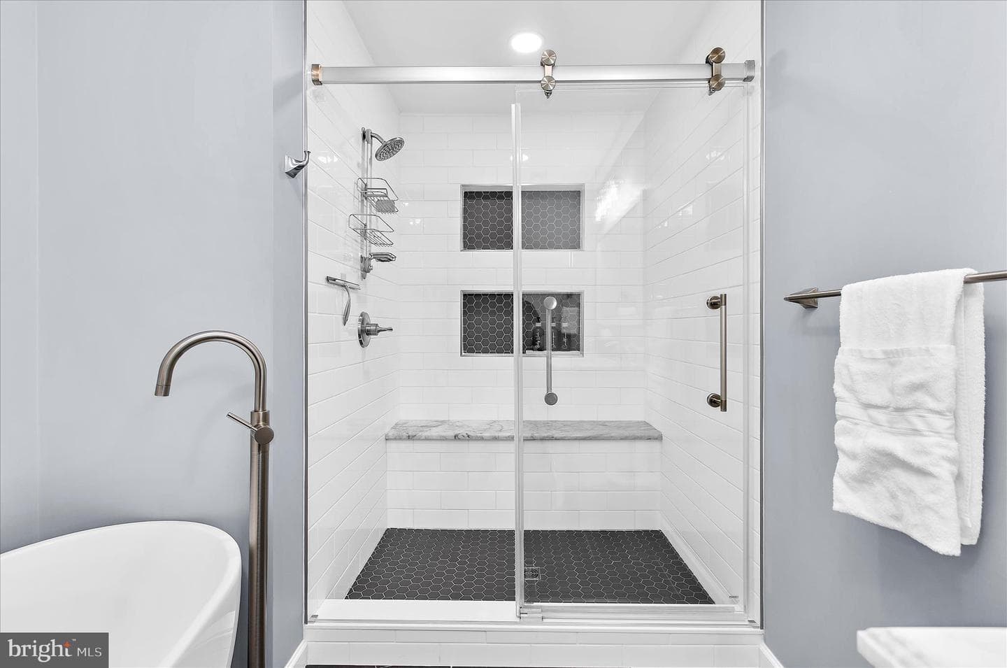 102 Brewer Avenue photo 34