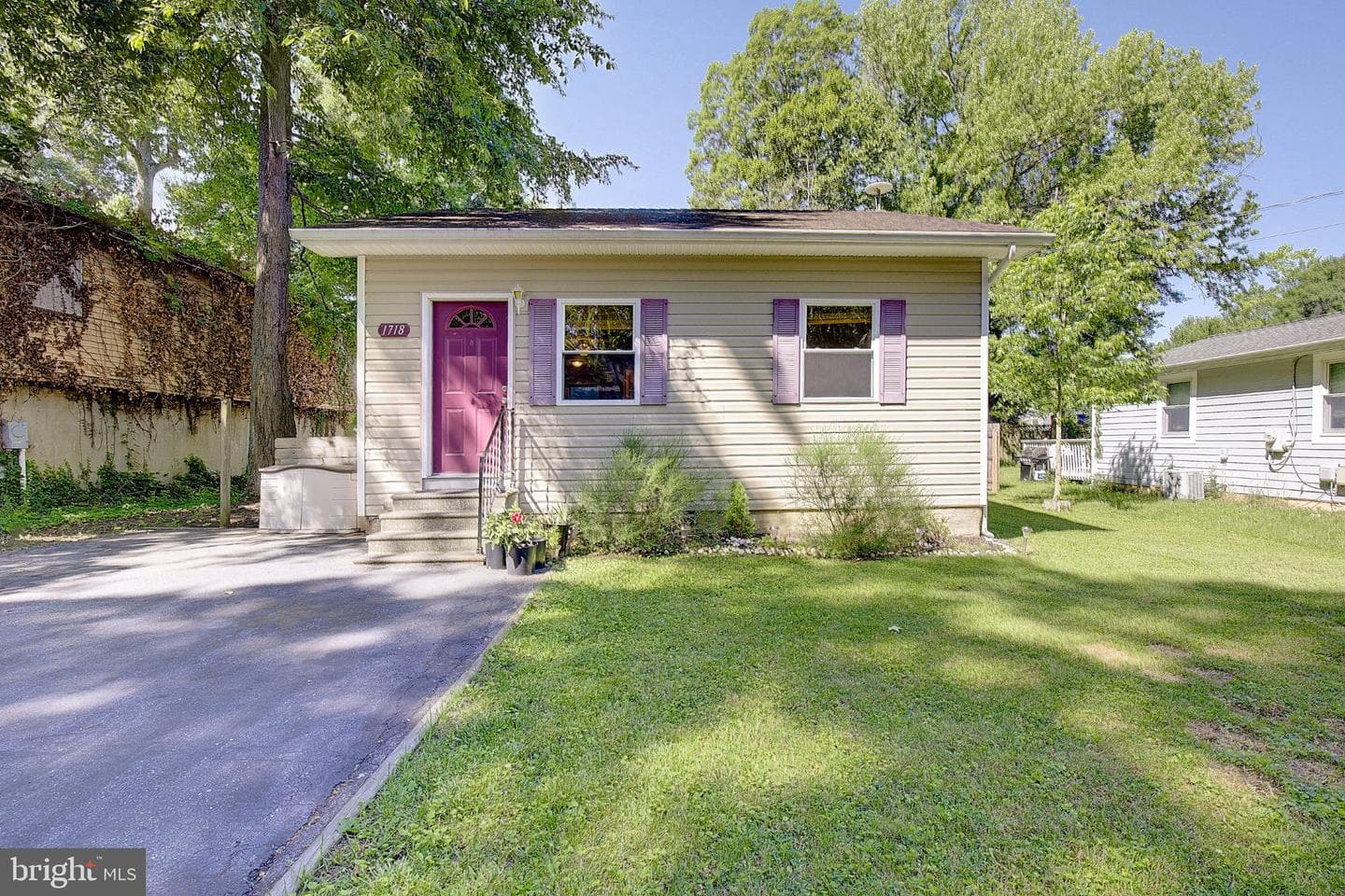 1718 Ridgely Road photo 4
