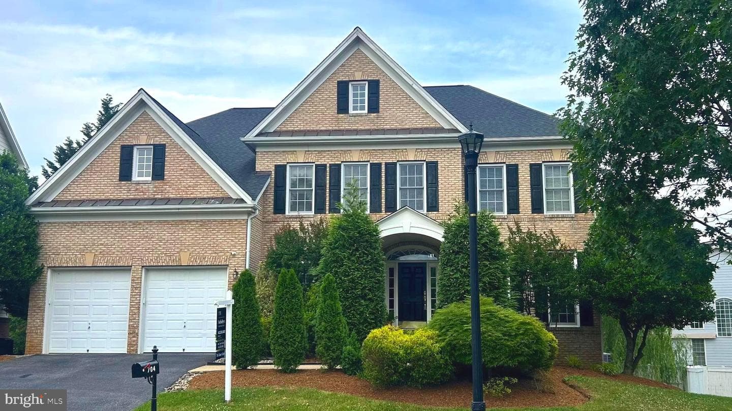 704 Caleb Ln photo 1