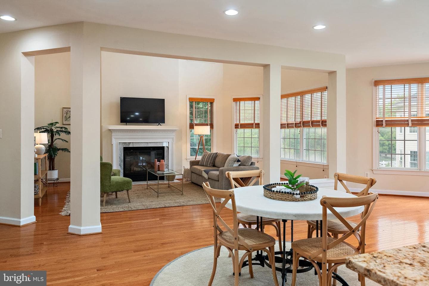 704 Caleb Ln photo 19