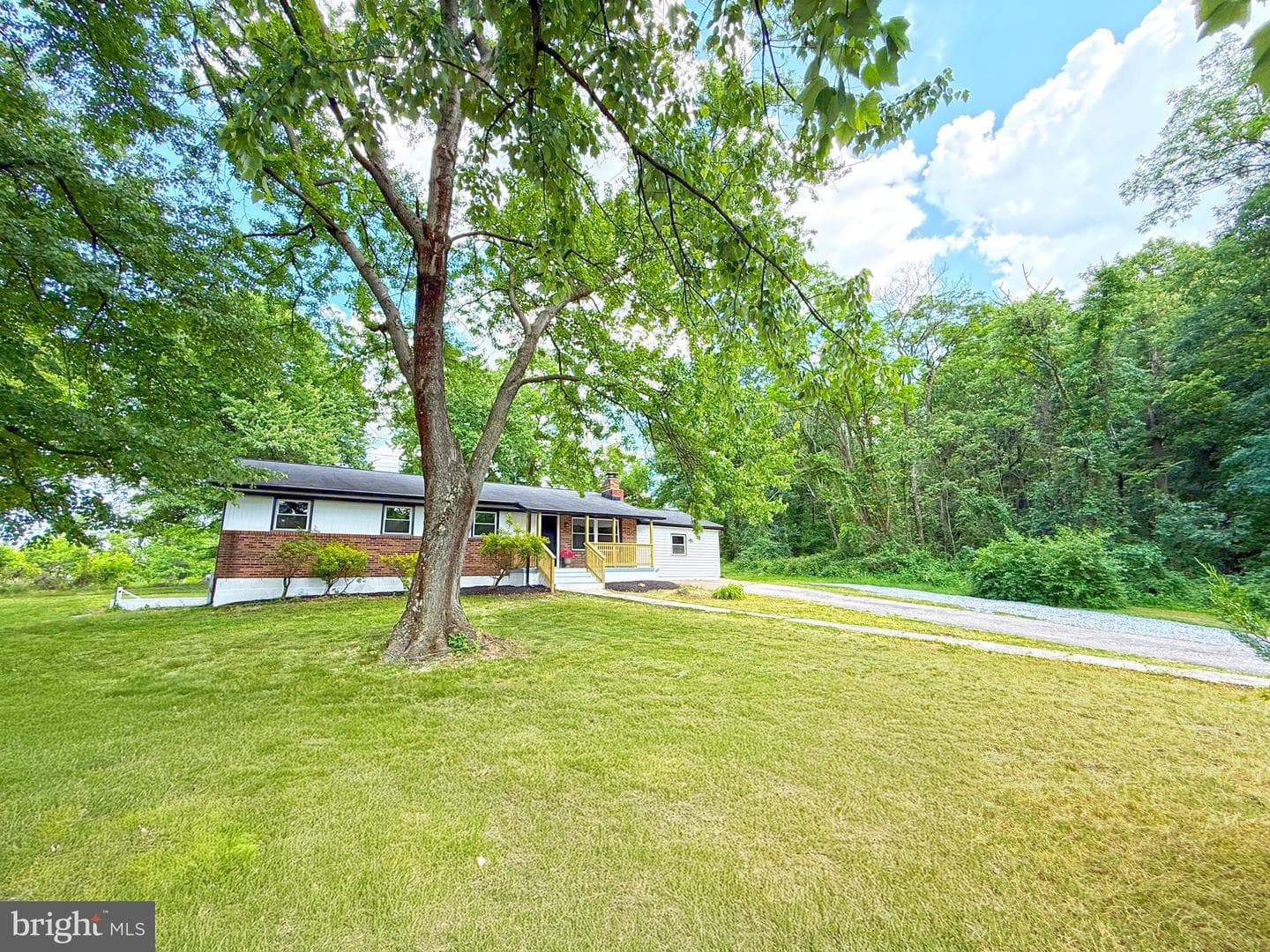 107 Saint Charles Rd photo 1