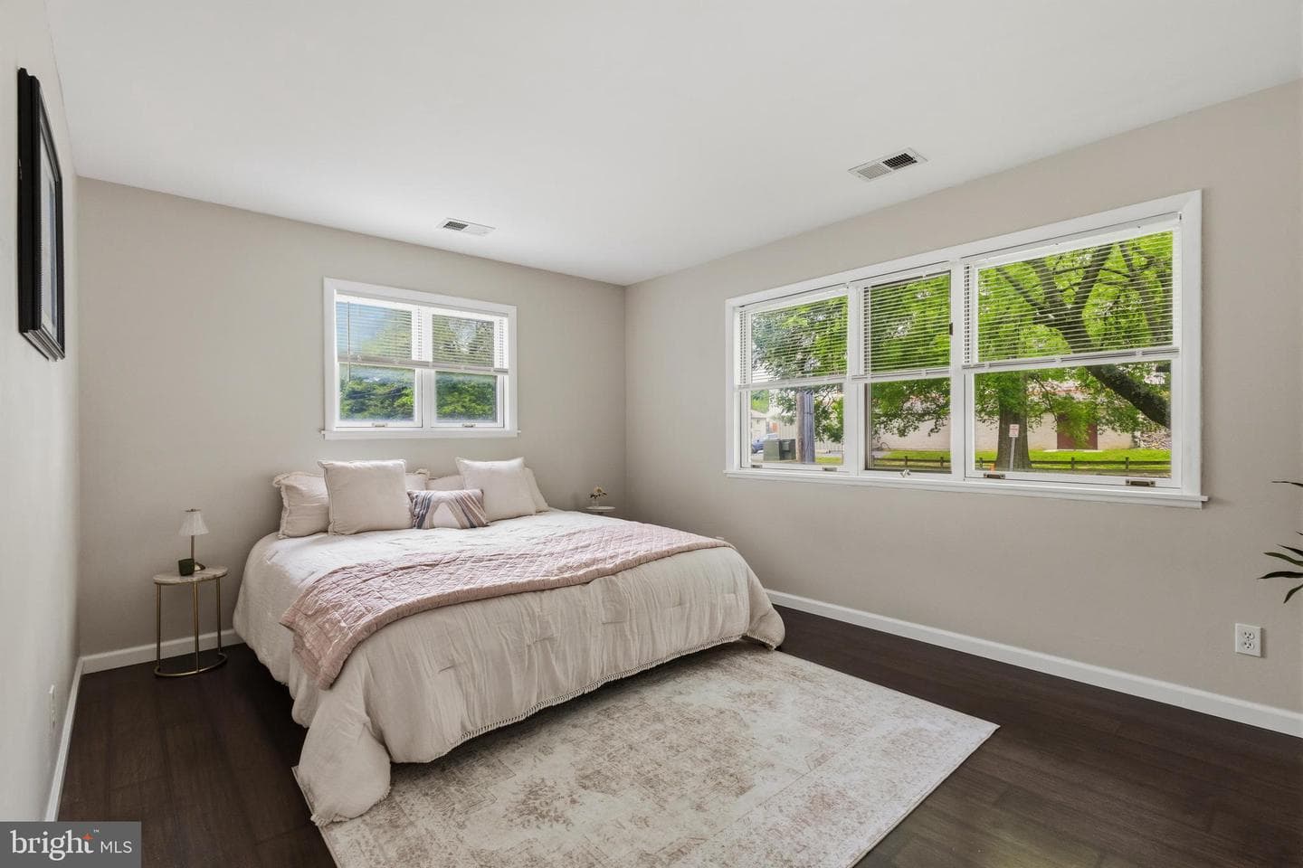 105 Mansion Drive photo 14