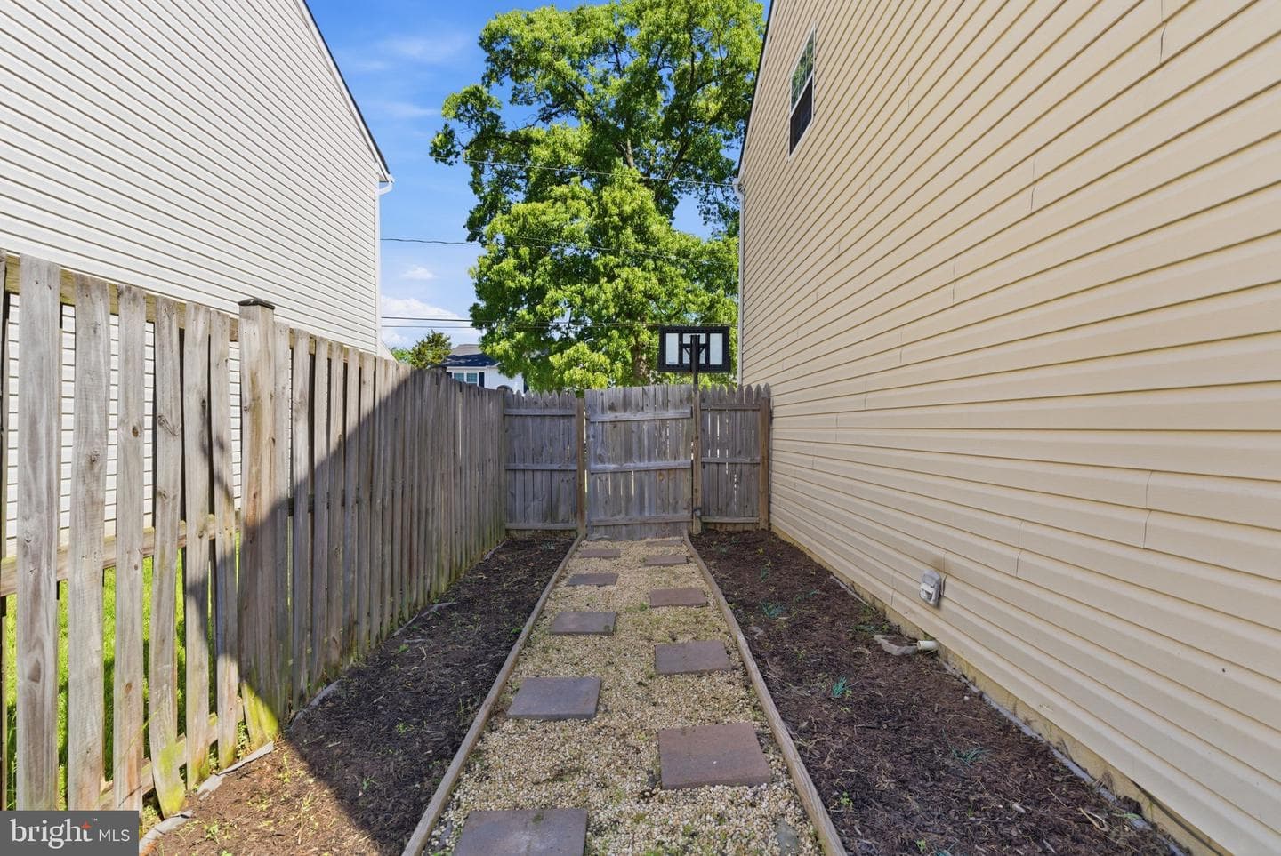 761 207th Street photo 34