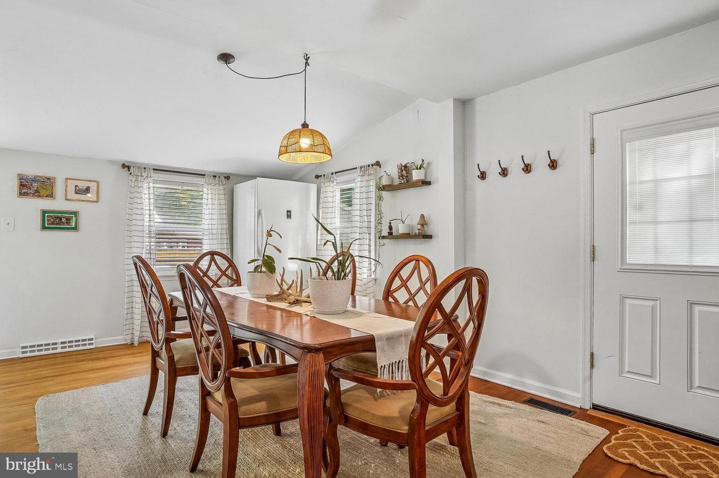 1217 Pine Avenue photo 36