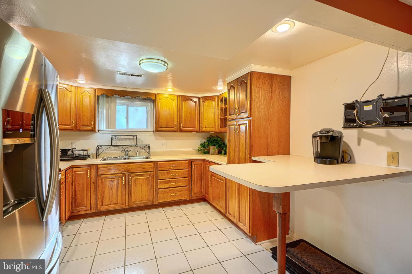 212 Evans Street photo 12