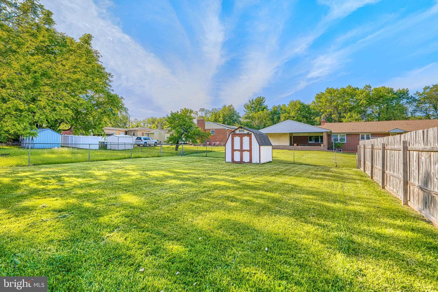 212 Evans Street photo 40