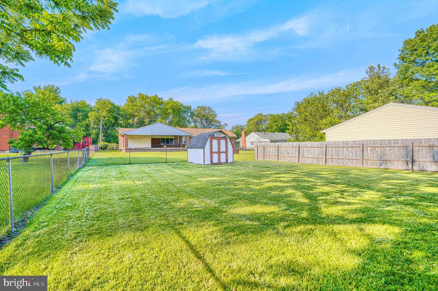 212 Evans Street photo 41