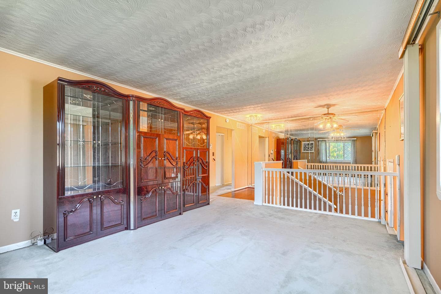 212 Evans Street photo 7