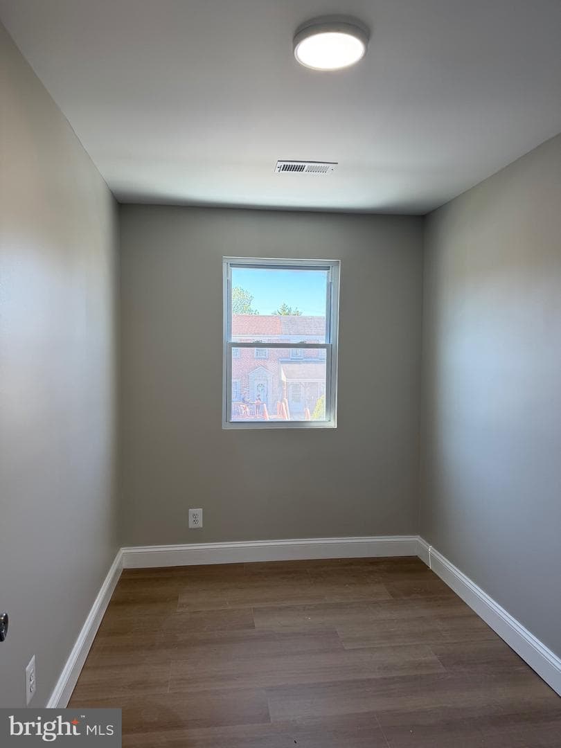 212 W Riverview Road photo 17