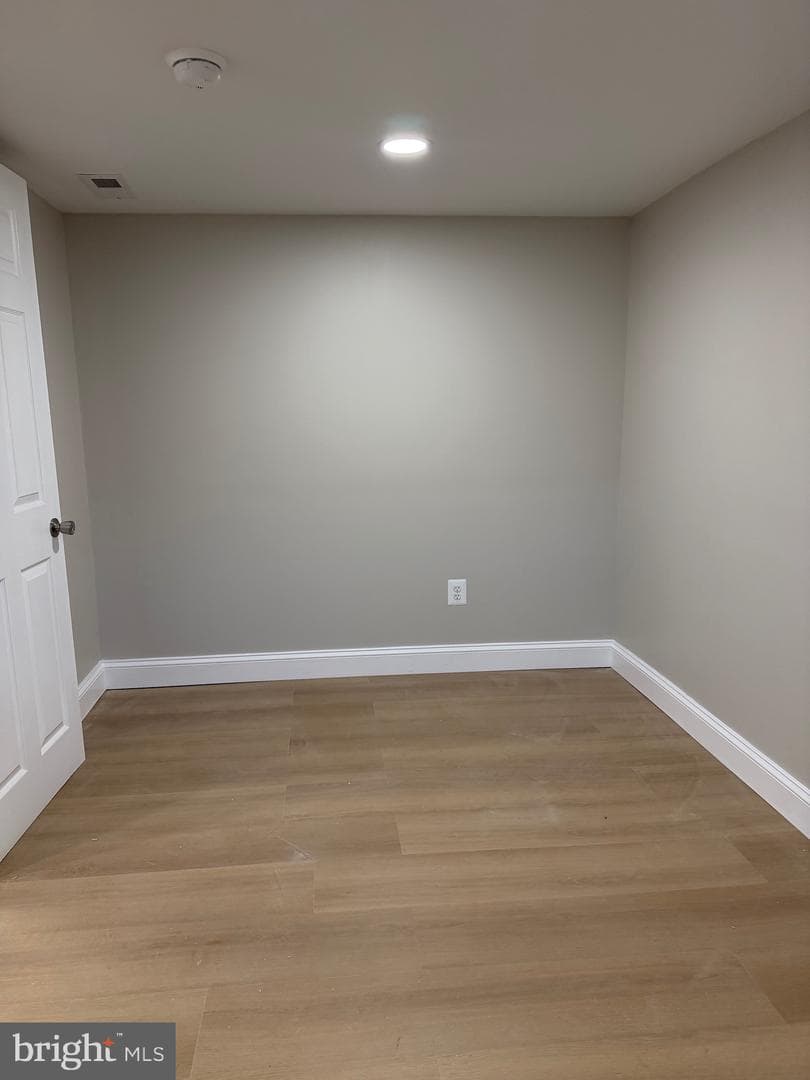 212 W Riverview Road photo 22