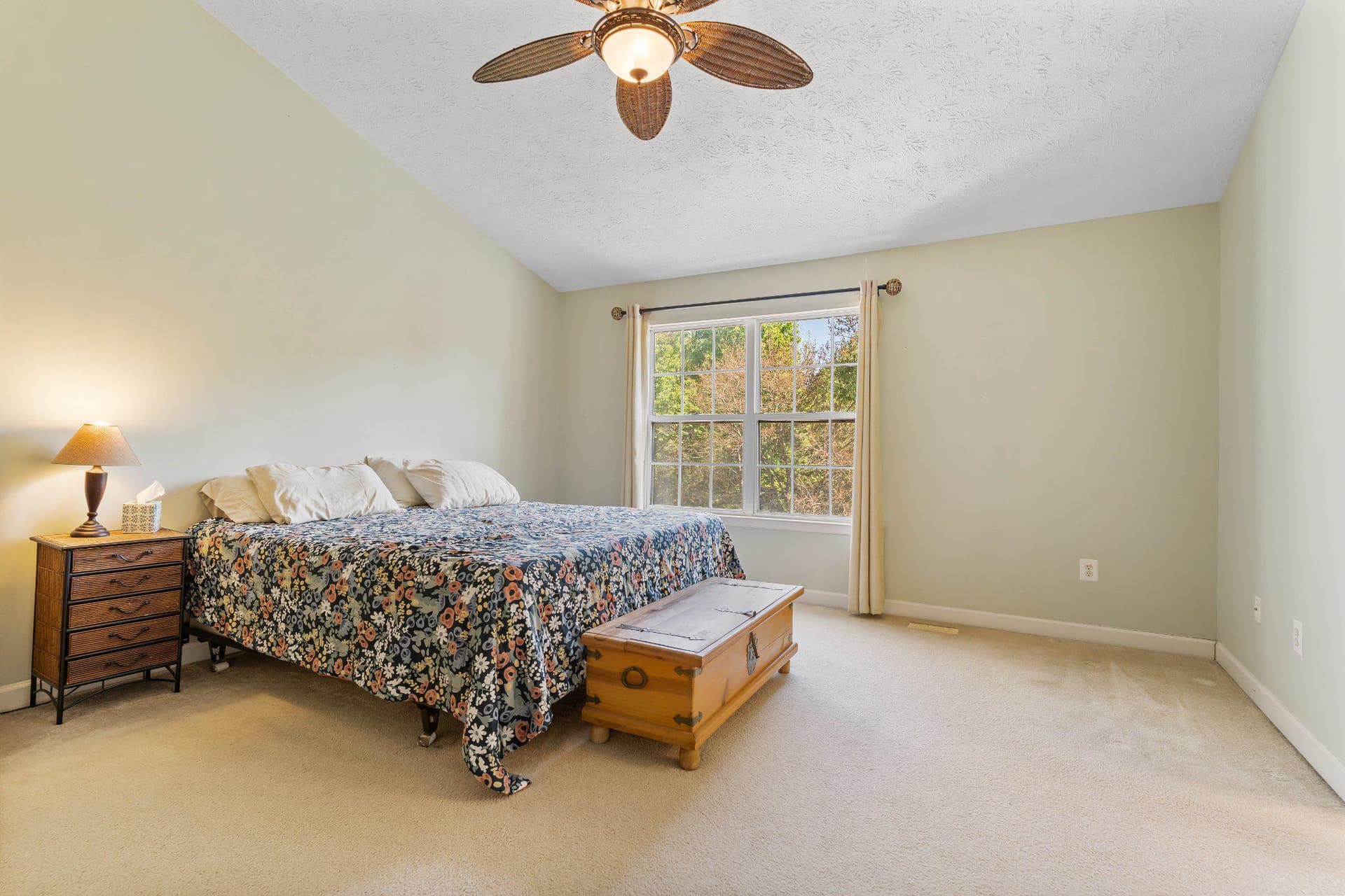 1369 Escapade Court photo 18