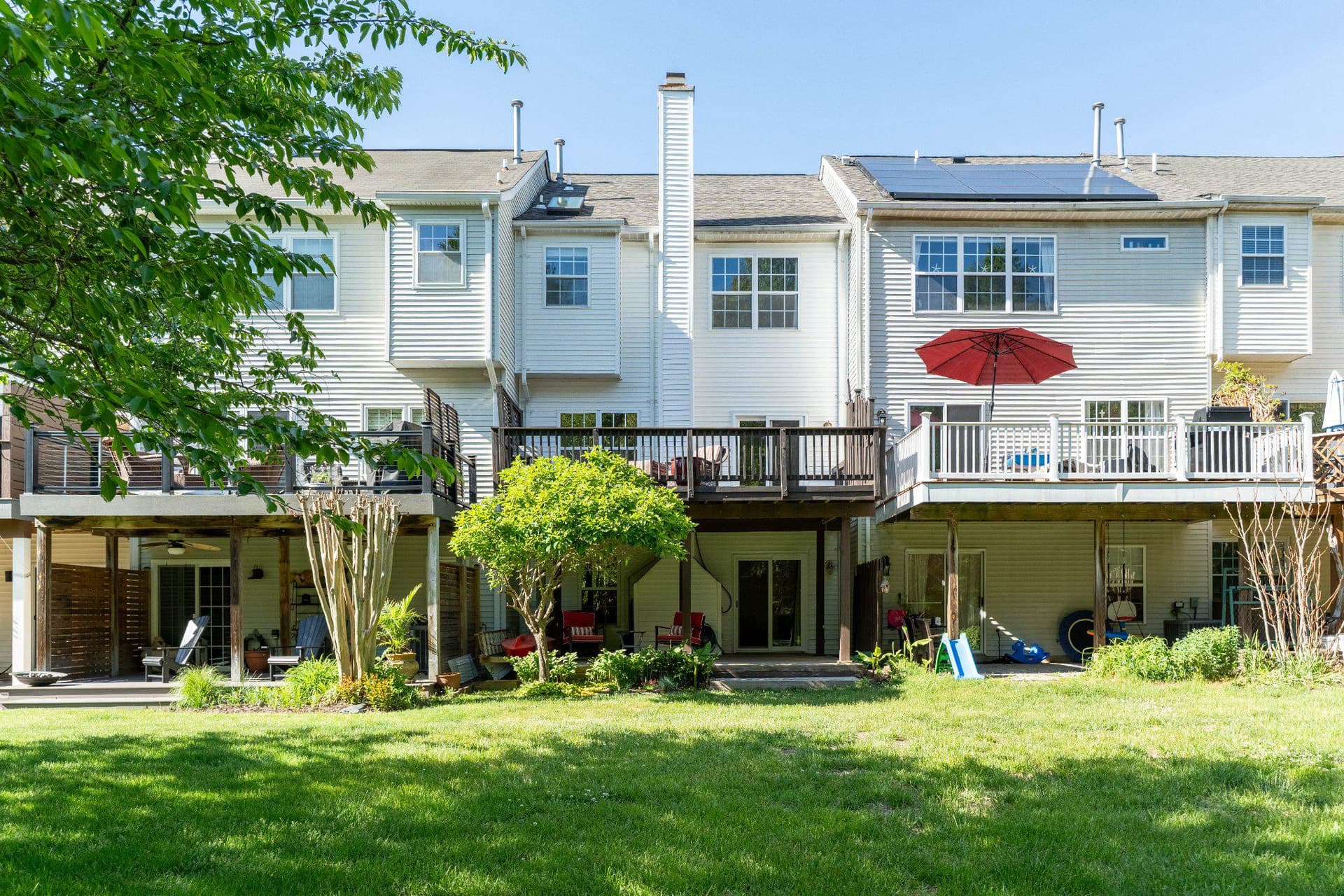 1369 Escapade Court photo 37